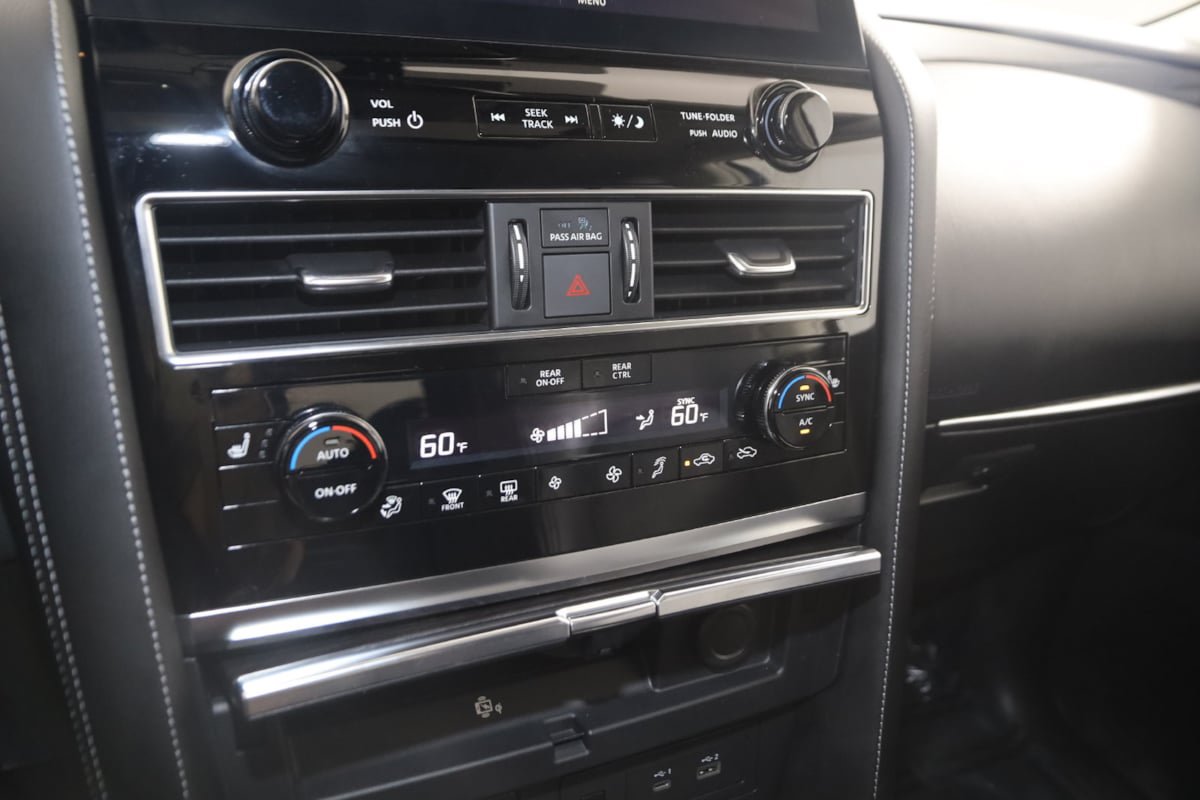 Used 2022 INFINITI QX80 Luxe w/ Cargo Package AWD/4WD image 30