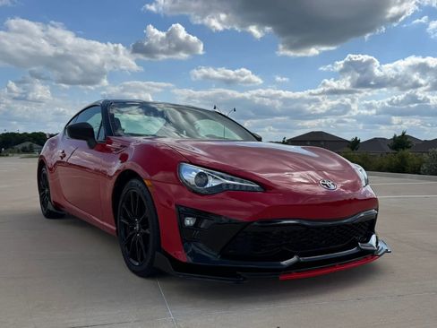 Used 2020 Toyota 86 RWD image 3