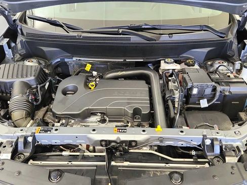 Used 2024 Chevrolet Equinox LT FWD image 20