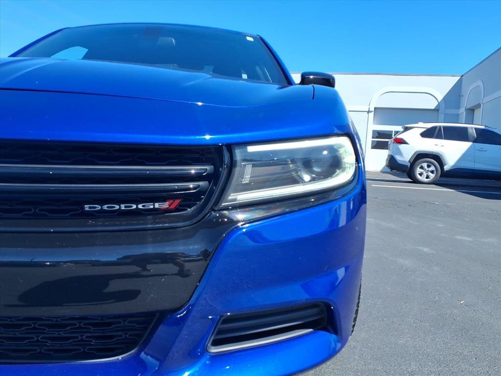 Used 2022 Dodge Charger SXT w/ Blacktop Package RWD image 30