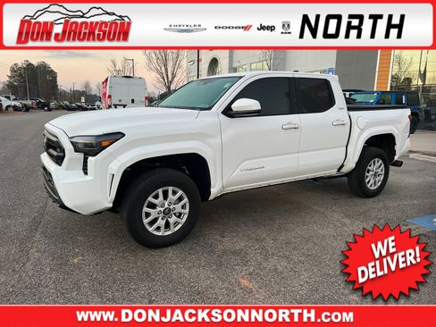 Used 2024 Toyota Tacoma SR5 image 1