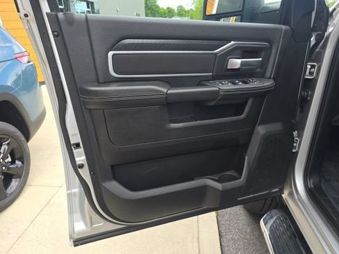 Certified 2026 RAM 2500 Big Horn AWD/4WD image 10