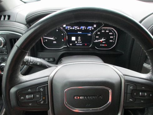 Certified 2021 GMC Sierra 2500 Denali w/ Denali Black Diamond Edition image 33