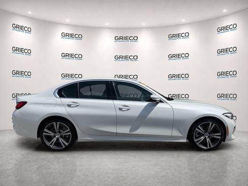 Used 2024 BMW 330i Sedan w/ Convenience Package RWD image 8