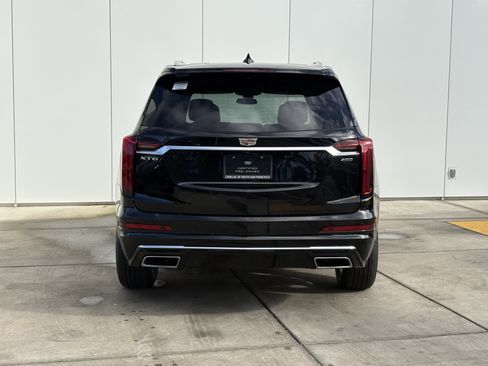 Certified 2024 Cadillac XT6 Premium Luxury image 8