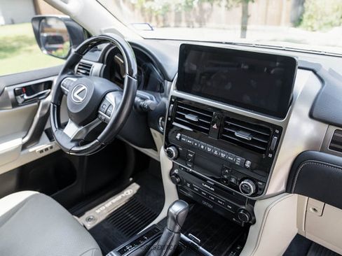 Used 2023 Lexus GX 460 Luxury w/ Sport Design Package AWD/4WD image 89