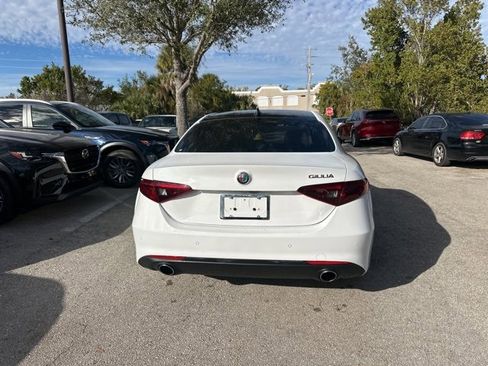 Used 2020 Alfa Romeo Giulia Ti w/ Quick Order Package 22Z Lusso image 8