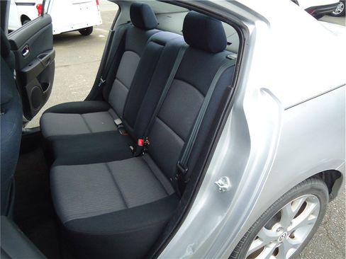 Used 2009 MAZDA MAZDA3 i Touring Value image 12