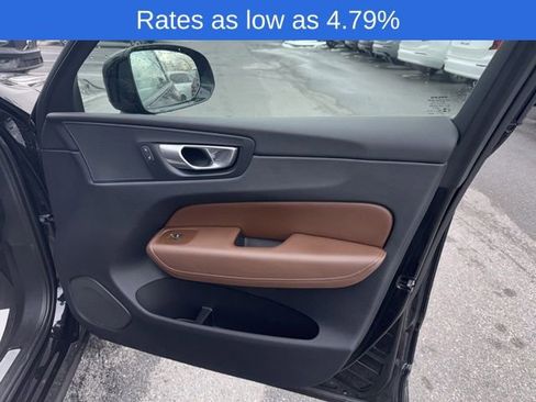 Certified 2024 Volvo XC60 B5 Plus w/ Protection Package Premier image 4