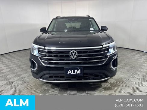 Used 2025 Volkswagen Atlas SE FWD image 3