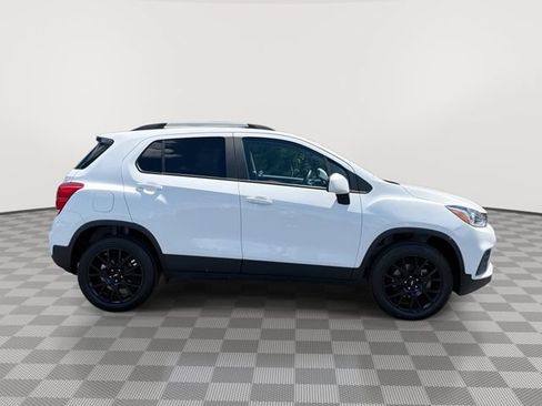 Certified 2022 Chevrolet Trax LT w/ Sport Edition AWD/4WD image 12