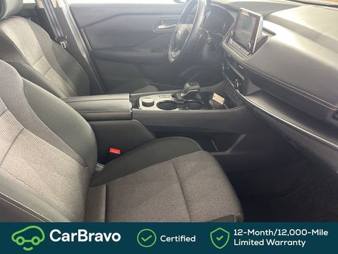 Used 2025 Nissan Rogue SV AWD/4WD image 16