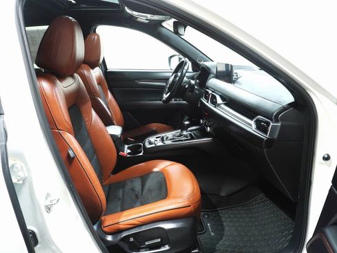 Used 2024 MAZDA CX-5 Carbon Edition image 12