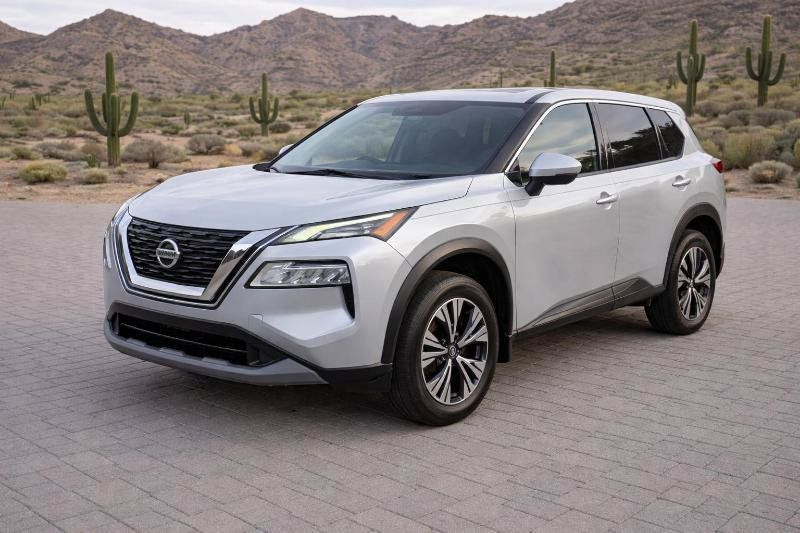 Used 2021 Nissan Rogue SV FWD image 3