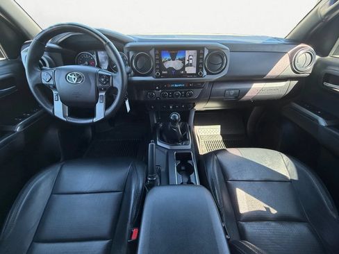 Used 2023 Toyota Tacoma TRD Off-Road w/ TRD Premium Off Road Package AWD/4WD image 12