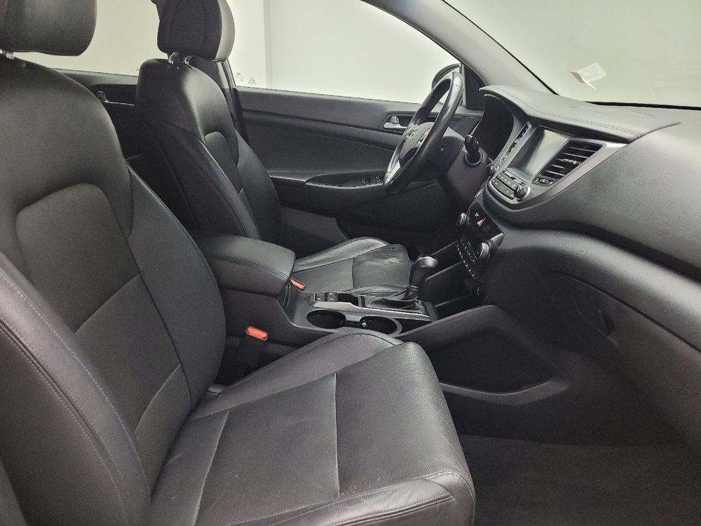 Used 2016 Hyundai Tucson Limited w/ Option Group 03 AWD/4WD image 21