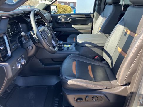 Used 2023 GMC Sierra 1500 AT4 w/ AT4 Premium Package AWD/4WD image 13