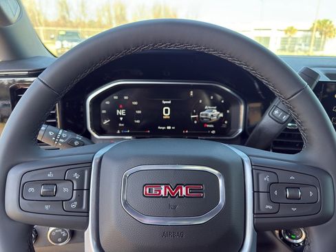 New 2026 GMC Sierra 1500 SLE image 20