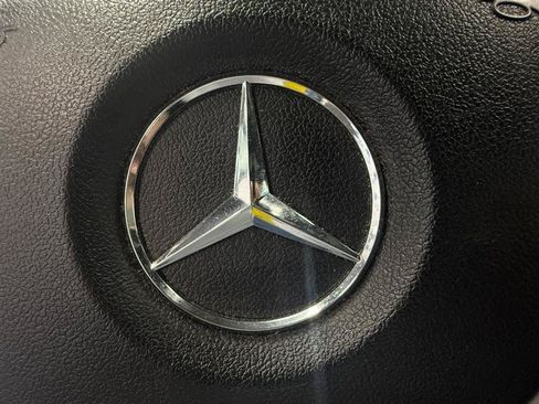 Used 2014 Mercedes-Benz C 250 Sedan image 7