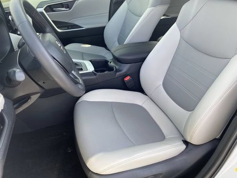 Used 2025 Toyota RAV4 XLE Premium w/ Weather Package FWD image 16