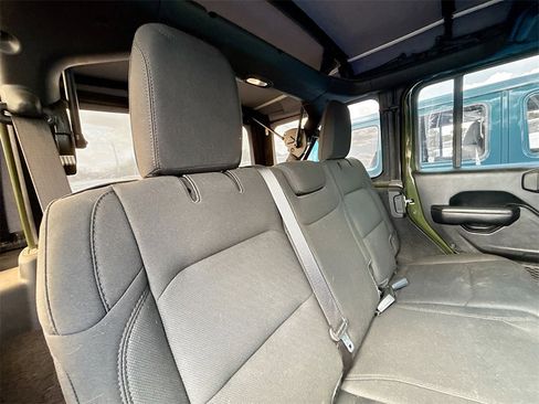 Used 2021 Jeep Wrangler Unlimited Sport image 30