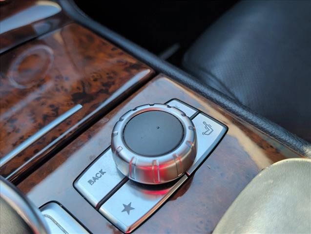 Used 2013 Mercedes-Benz SL 550 image 16