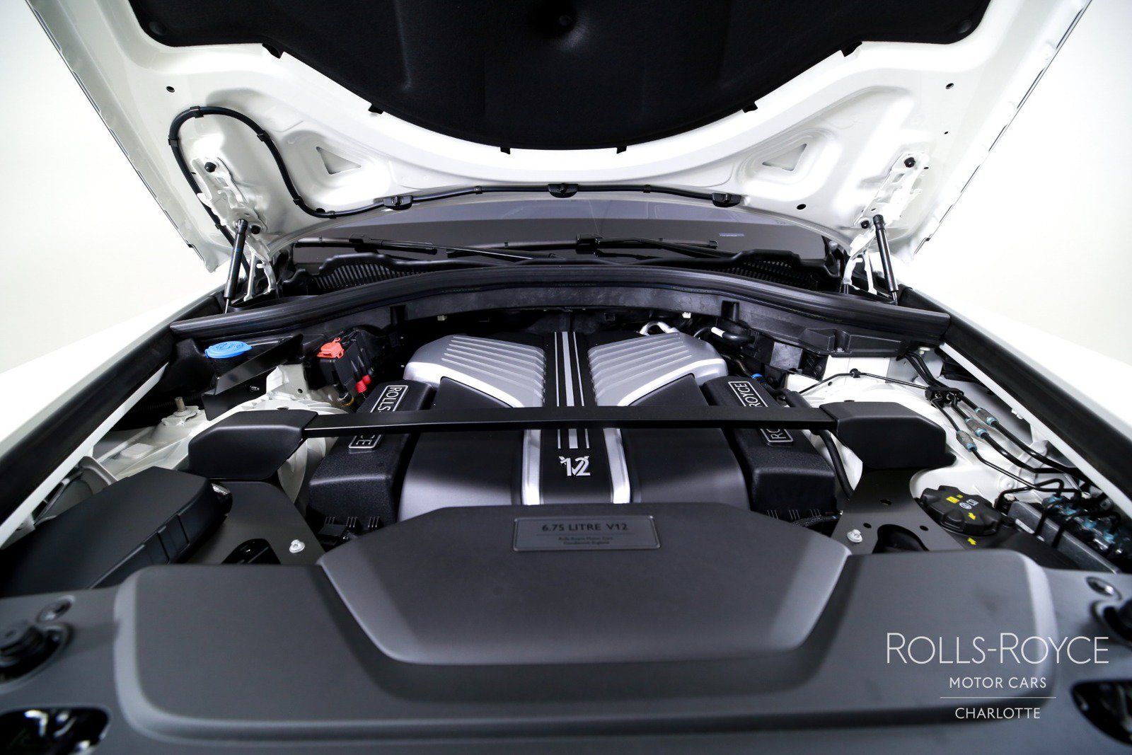 Used 2026 Rolls-Royce Cullinan AWD/4WD image 39