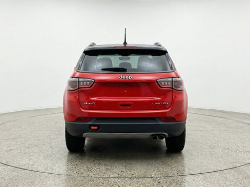 Used 2025 Jeep Compass Trailhawk image 7
