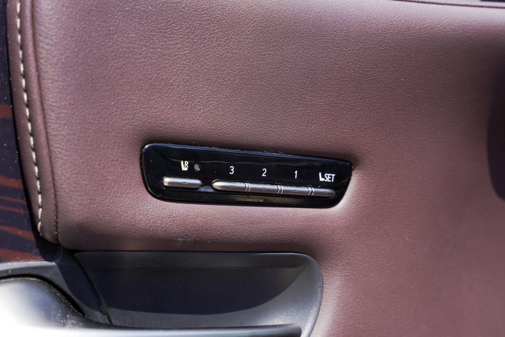 Used 2018 Lexus LS 500 AWD w/ Interior Upgrade Package image 22