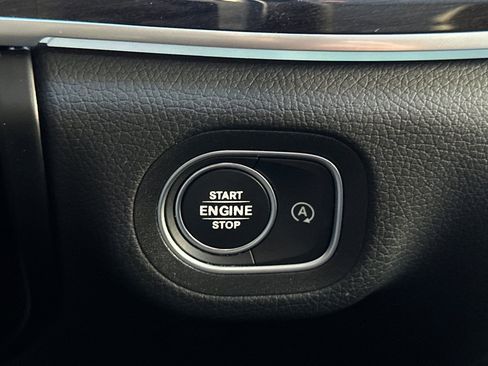 Certified 2023 Mercedes-Benz GLS 450 4MATIC image 21