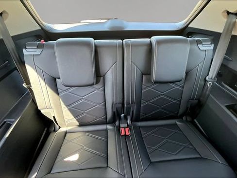 Certified 2026 Volkswagen Atlas SE FWD image 28