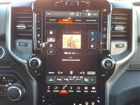 Used 2024 RAM 2500 Big Horn w/ Sport Appearance Package image 20