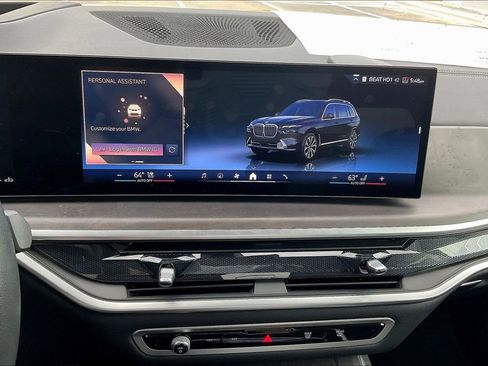 Used 2025 BMW X7 xDrive40i AWD/4WD image 15