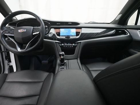 Used 2024 Cadillac XT6 Premium Luxury w/ LPO, Floor Liner Package image 5