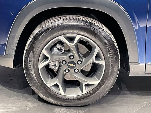 Used 2024 Chevrolet Trax LT image 33