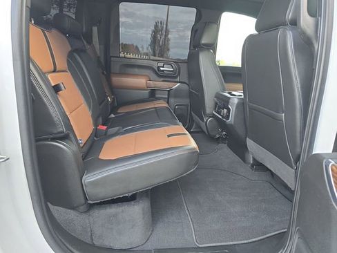 Used 2020 Chevrolet Silverado 2500 High Country image 34