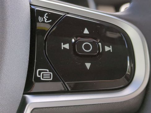 New 2026 Volvo XC90 B6 Plus image 25