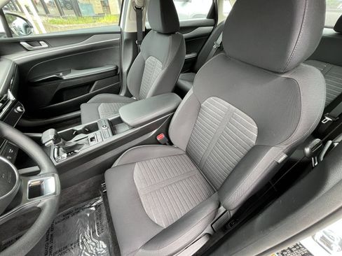 Used 2025 Kia K5 LXS FWD image 37