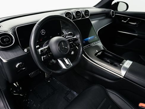 Used 2024 Mercedes-Benz GLC 43 AMG 4MATIC image 9