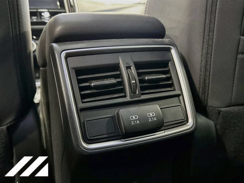 Used 2024 Subaru Forester Premium AWD/4WD image 27