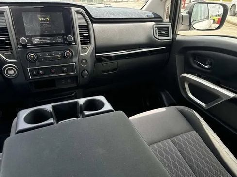 Used 2023 Nissan Titan SV RWD image 15