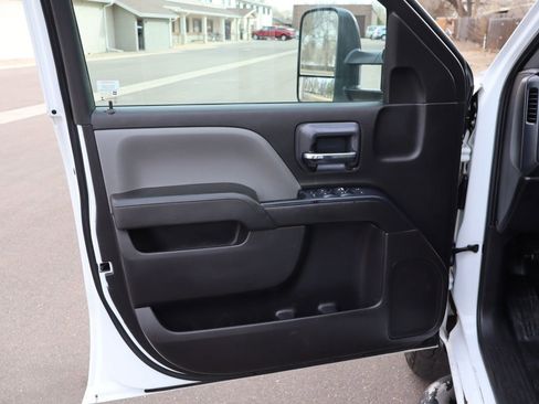 Used 2016 Chevrolet Silverado 2500 W/T image 23