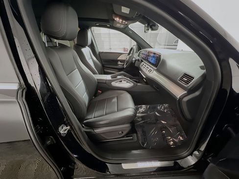 Used 2025 Mercedes-Benz GLE 350 4MATIC image 31