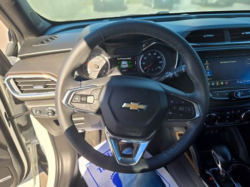 Used 2021 Chevrolet TrailBlazer ACTIV w/ Sun and Liftgate Package image 11