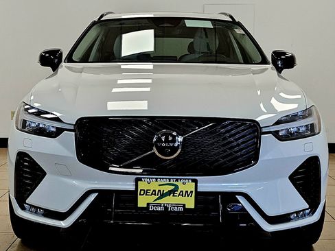 New 2026 Volvo XC60 B5 Ultra w/ Protection Package Premier image 7