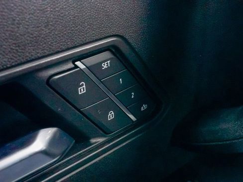 Used 2025 GMC Hummer EV 2X w/ LPO, Cargo Utility Package image 28