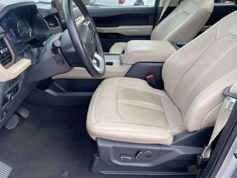 Certified 2024 Ford Expedition Limited image 21