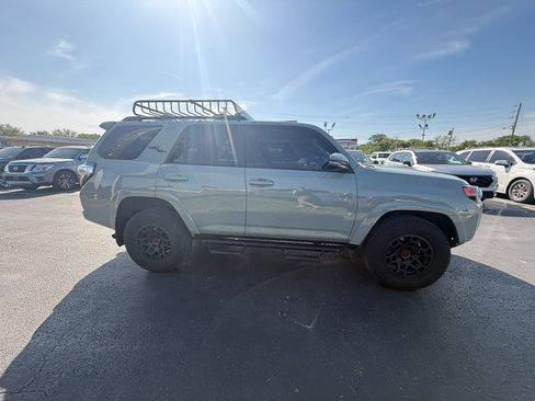 Used 2022 Toyota 4Runner TRD Off-Road Premium w/ 4Runner Black Package (TMS) AWD/4WD image 2