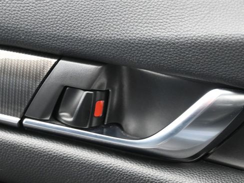 Used 2021 Honda Accord Sport image 19