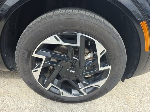 Certified 2024 Kia Sportage SX image 10